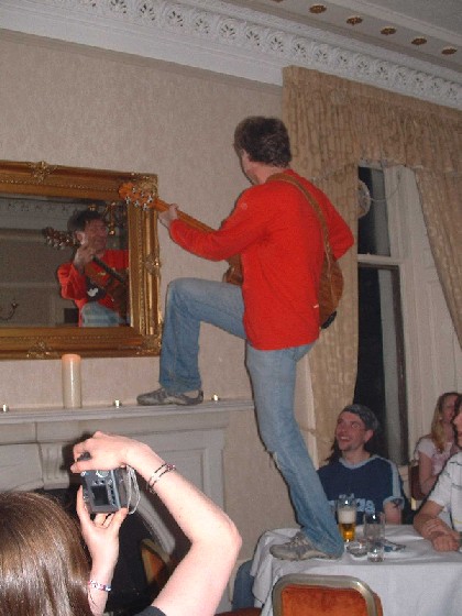 See ledge, walk on ledge, FALL